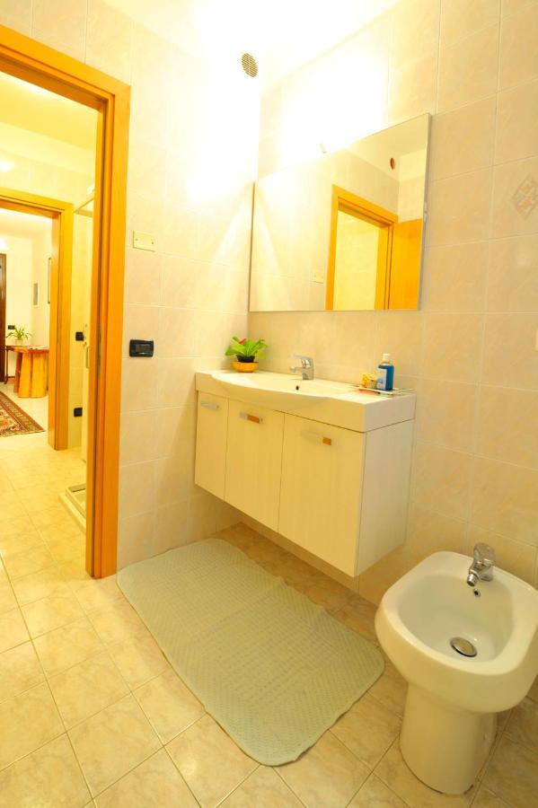 Bed And Breakfast La Sosta Ponte San Nicolò Rom bilde
